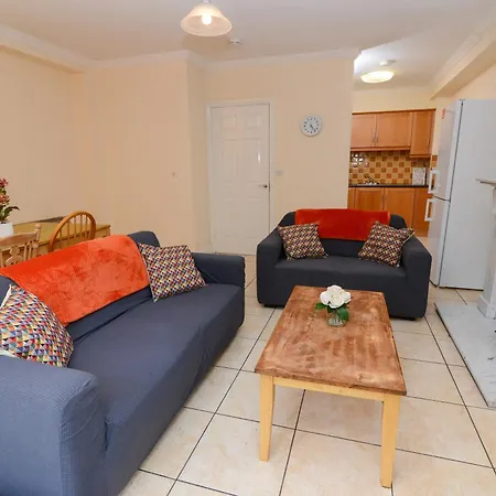 Gort Na Coiribe Holiday Village Апартаменты *